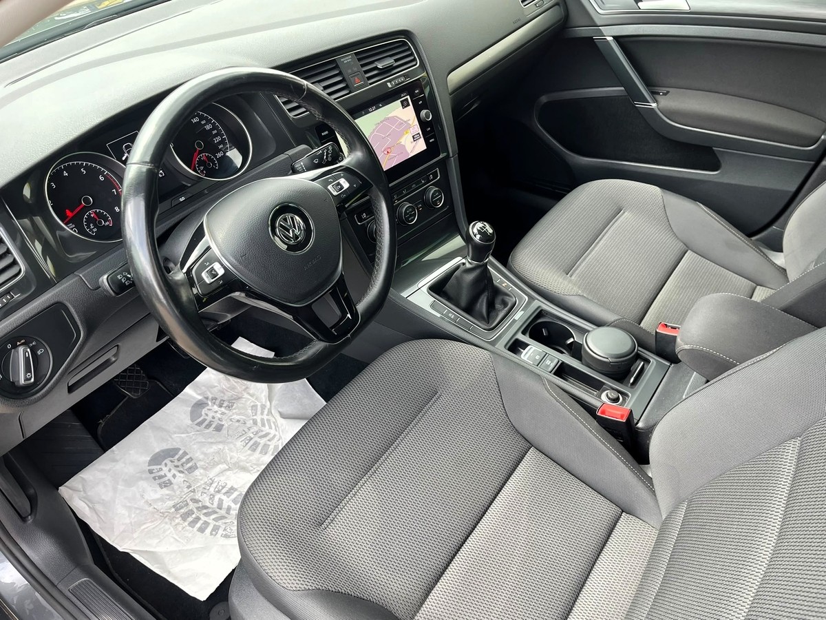 Volkswagen Golf VII 1.4 TSI BMT Comfortline *Navi*Sitzheizung*Allwetter