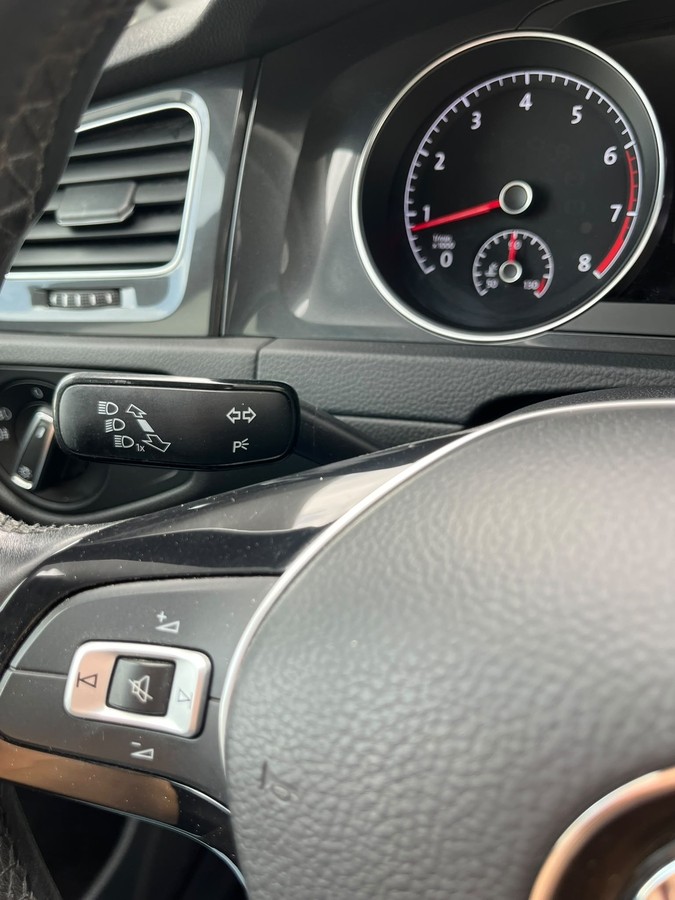 Volkswagen Golf VII 1.4 TSI BMT Comfortline *Navi*Sitzheizung*Allwetter