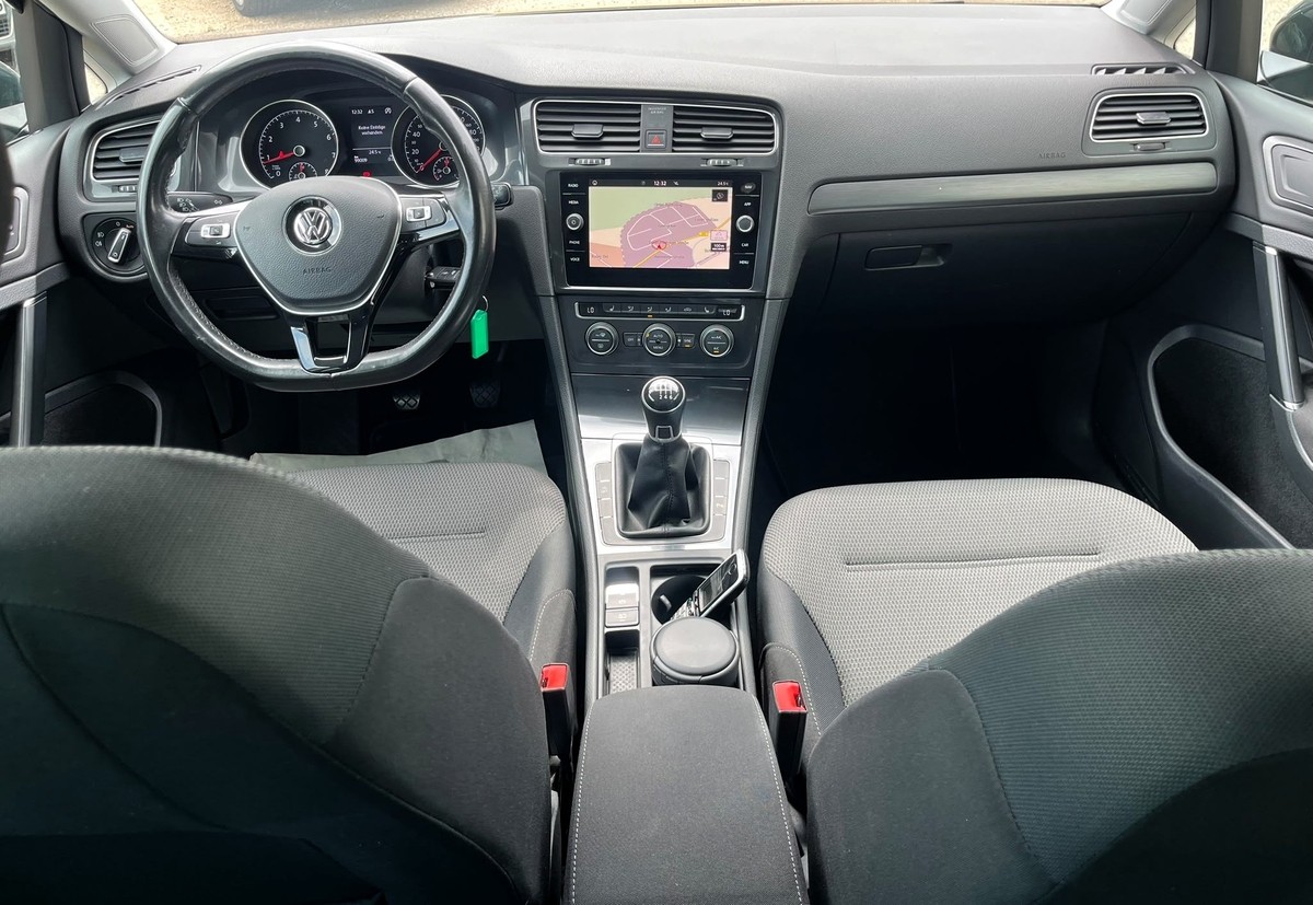Volkswagen Golf VII 1.4 TSI BMT Comfortline *Navi*Sitzheizung*Allwetter