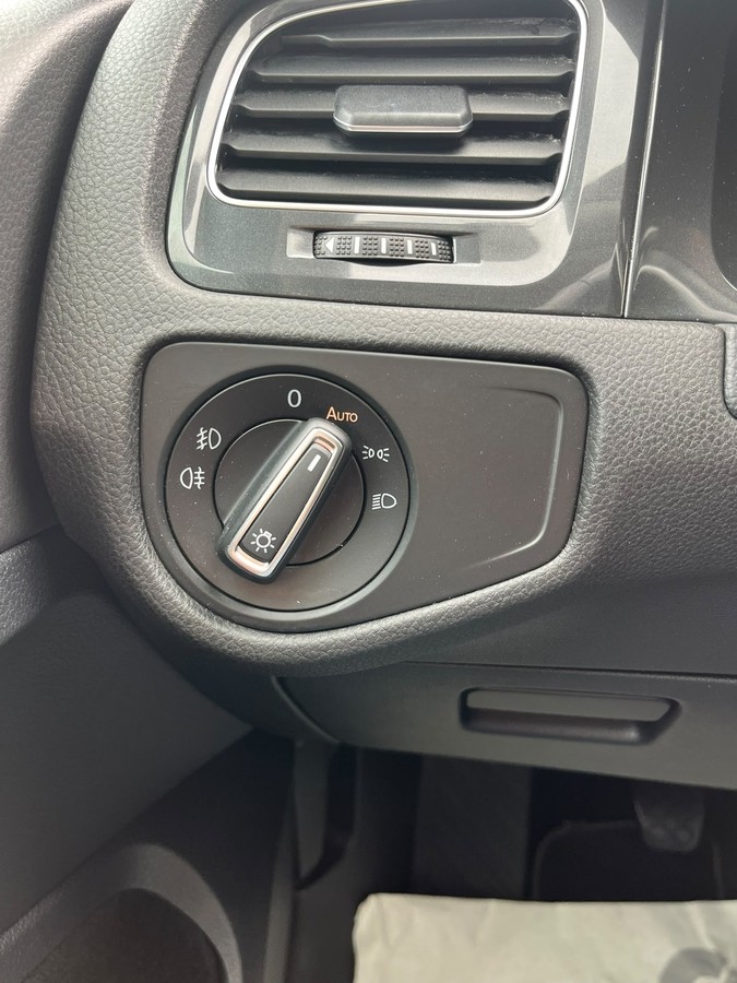Volkswagen Golf VII 1.4 TSI BMT Comfortline *Navi*Sitzheizung*Allwetter