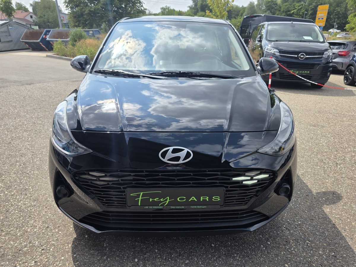 Hyundai i10 1.2 Trend/NAVI/RFC/TEMPO/SHZ+LHZ/CARPLAY/Werksgarantie
