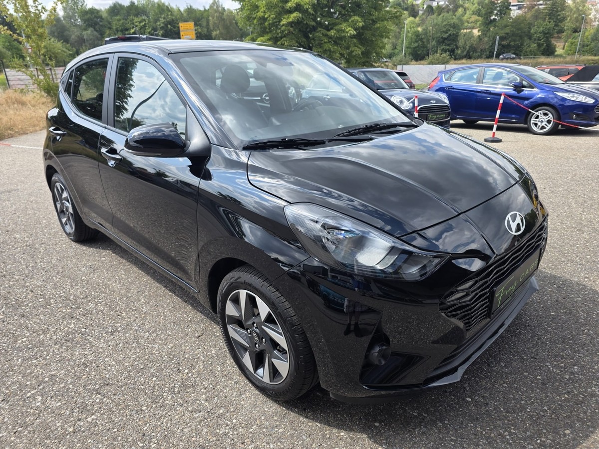 Hyundai i10 1.2 Trend/NAVI/RFC/TEMPO/SHZ+LHZ/CARPLAY/Werksgarantie