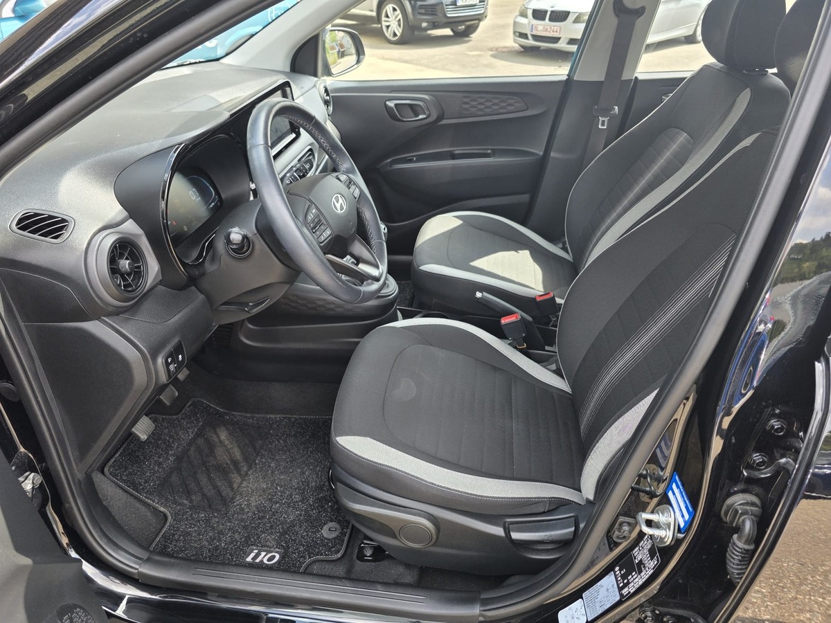 Hyundai i10 1.2 Trend/NAVI/RFC/TEMPO/SHZ+LHZ/CARPLAY/Werksgarantie