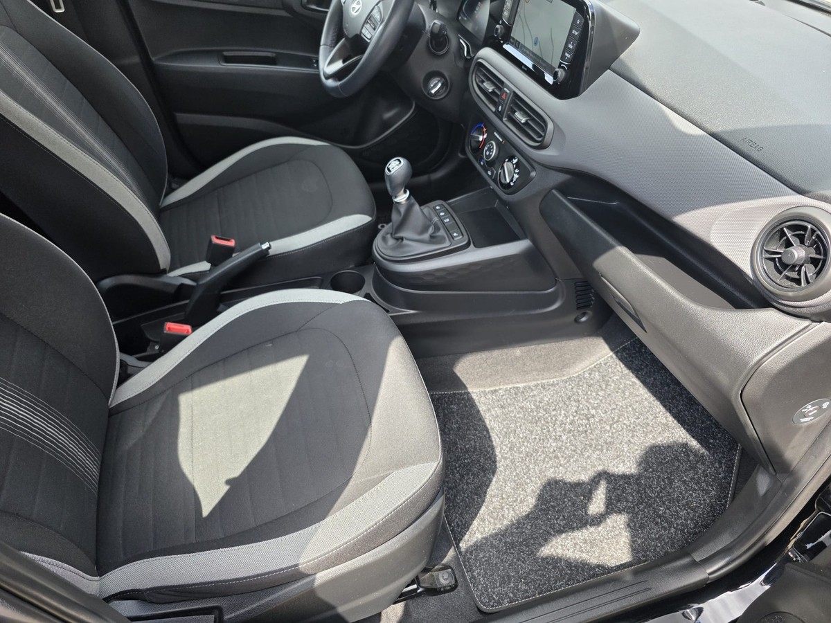 Hyundai i10 1.2 Trend/NAVI/RFC/TEMPO/SHZ+LHZ/CARPLAY/Werksgarantie