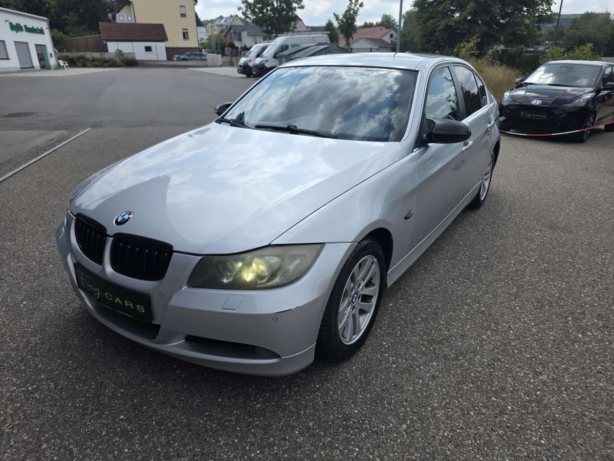 BMW 325xi /NAVI/TEMPO/ALLRAD