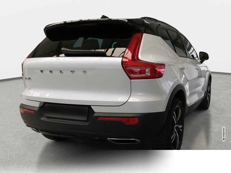 Volvo XC40 T3 2WD R-Design LED GRA Winter LM