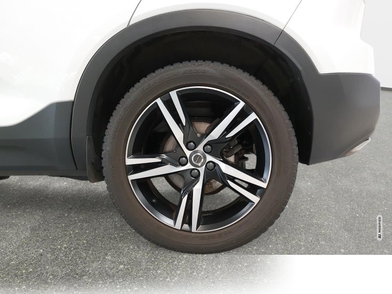 Volvo XC40 T3 2WD R-Design LED GRA Winter LM