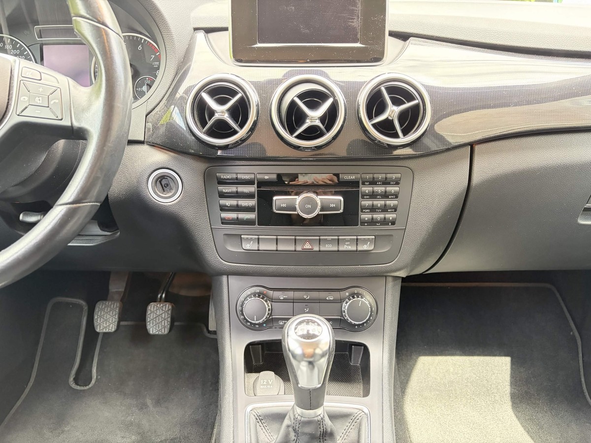 Mercedes-Benz B 180 BlueEFFICIENCY | Ahk | Bi-Xenon | Park-Assist