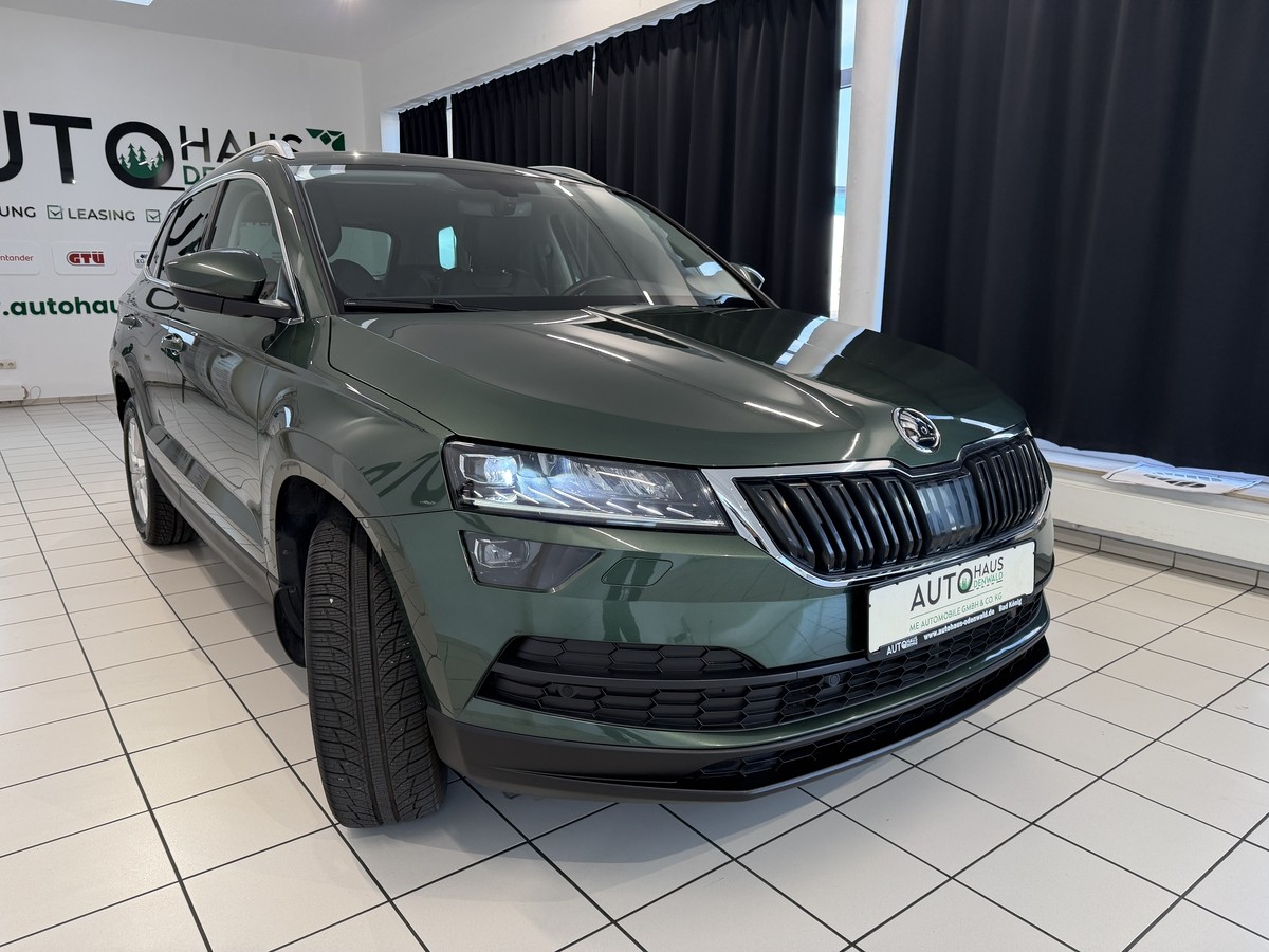 Skoda Karoq 2.0 TDI Style 4x4*AHK*Scheckheft*Allwetter*