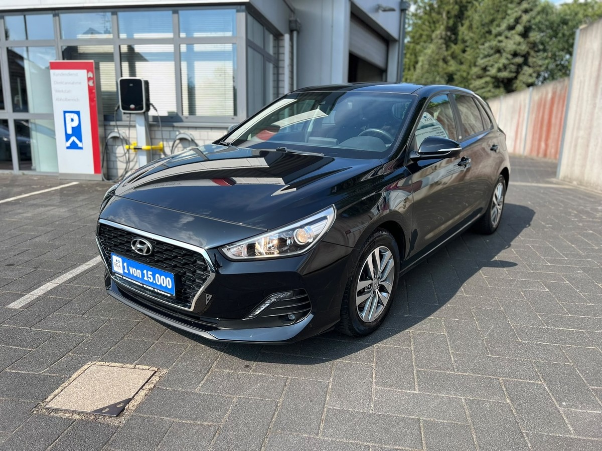 Hyundai i30 1.4 YES! Sitzhzg. - Kl.autom. - Lenkrhzg. - R.Kam