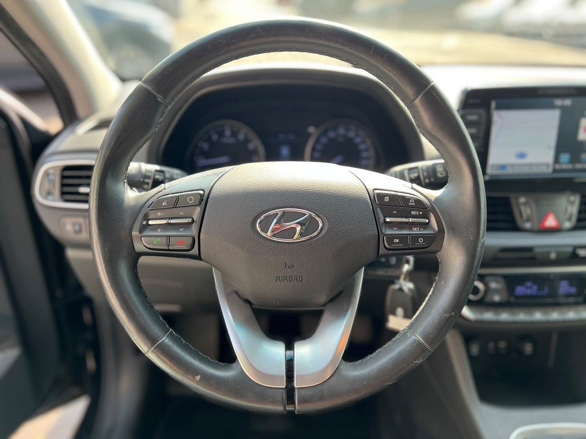 Hyundai i30 1.4 YES! Sitzhzg. - Kl.autom. - Lenkrhzg. - R.Kam