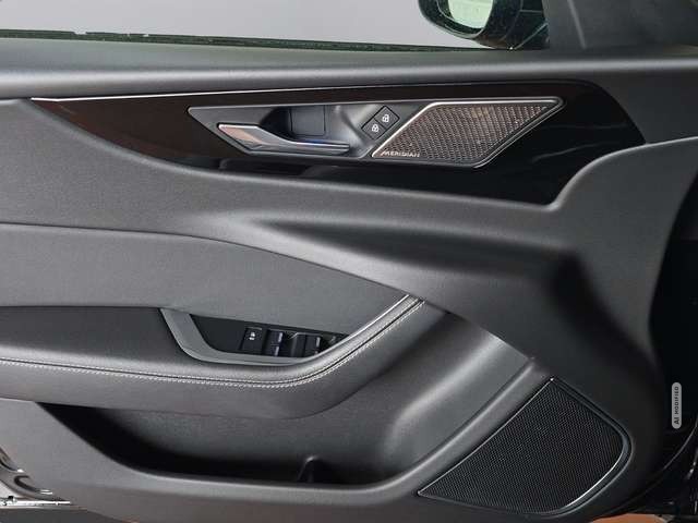 Jaguar XE P250 R-Dynamic Black *LED *RFK *PDC