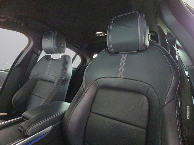 Jaguar XE P250 R-Dynamic Black *LED *RFK *PDC