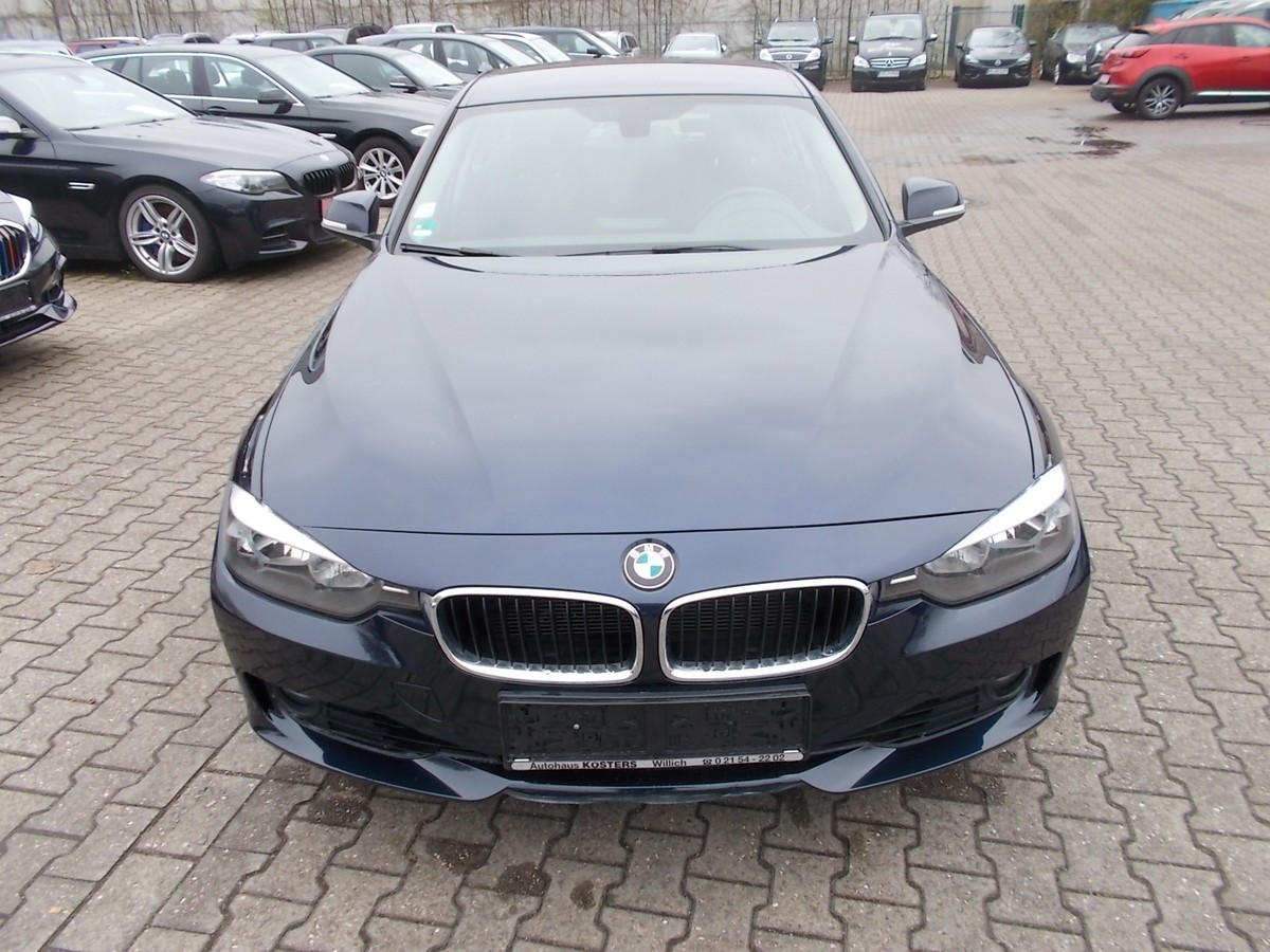 BMW 320i Comfort, AHK, PDC, 1.Hd.
