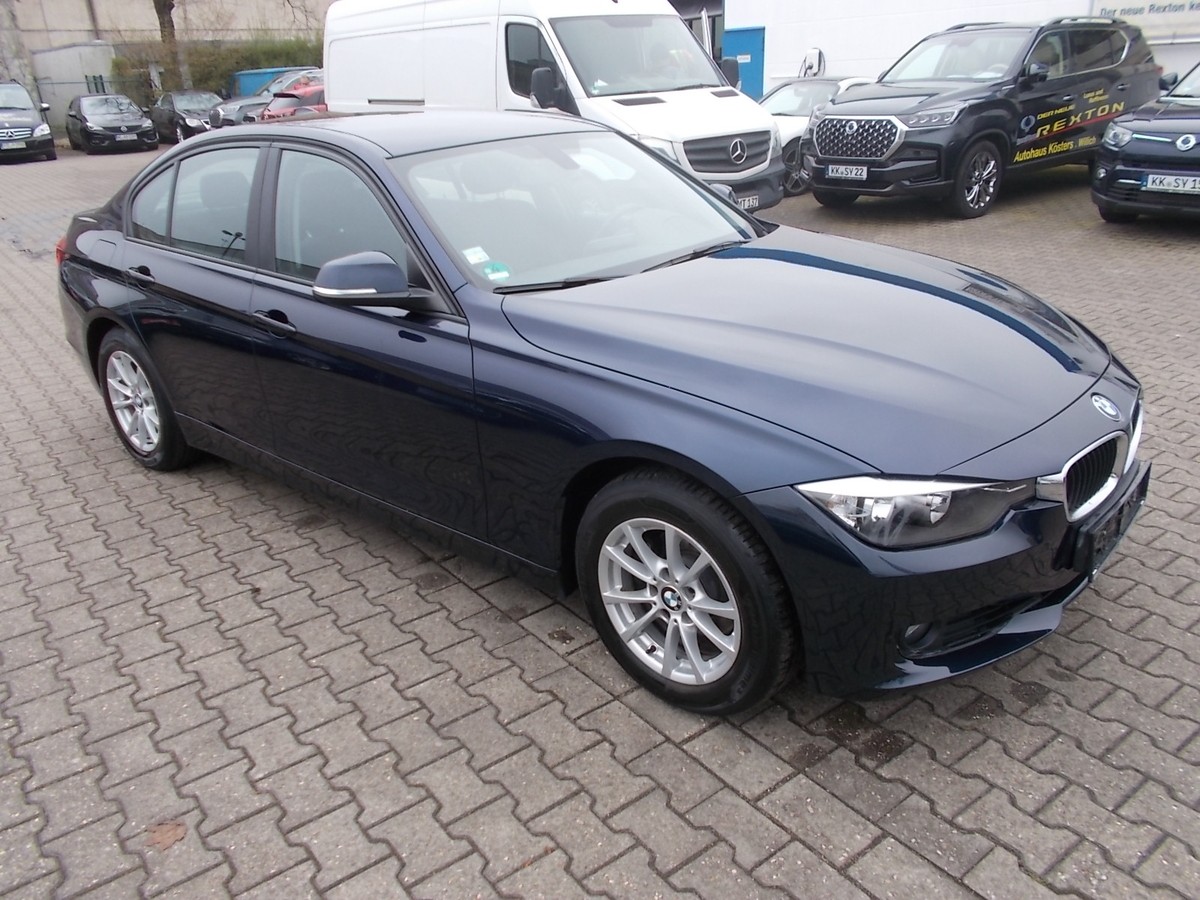 BMW 320i Comfort, AHK, PDC, 1.Hd.