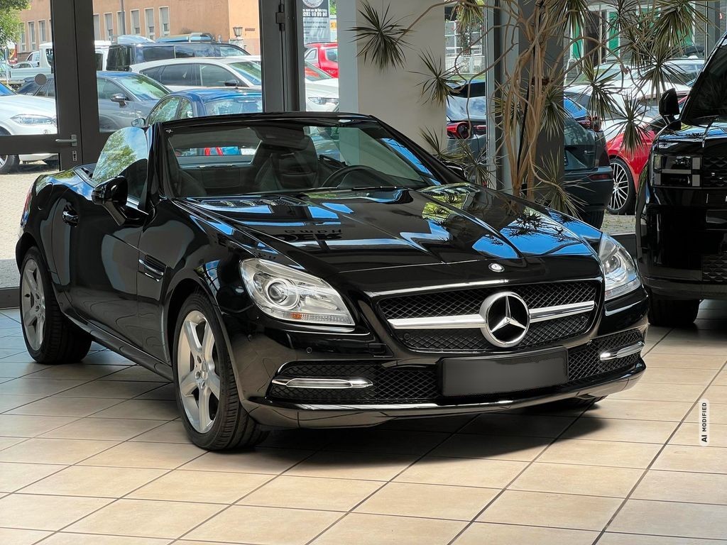 Mercedes-Benz SLK 250 BlueEF*PANO*H&K*AIRSCARF*Service&TÜVneu