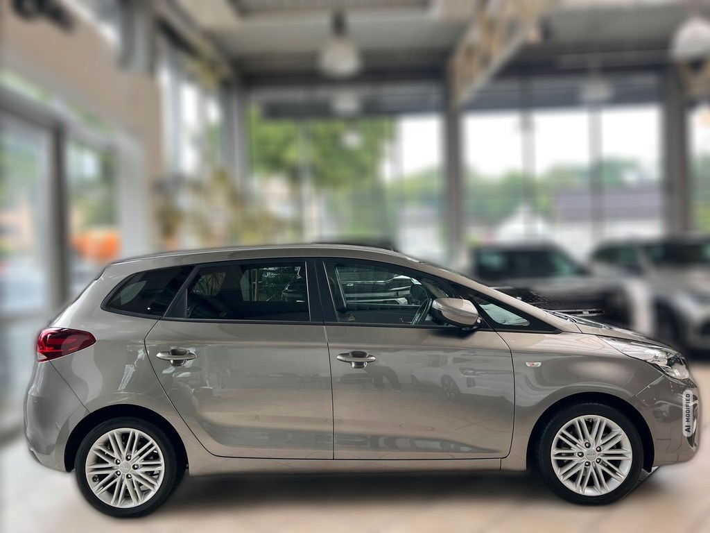 Kia Carens 1.6GDI DreamTeamEdition*SHZ*LRH*TPM*PDC*BTH*