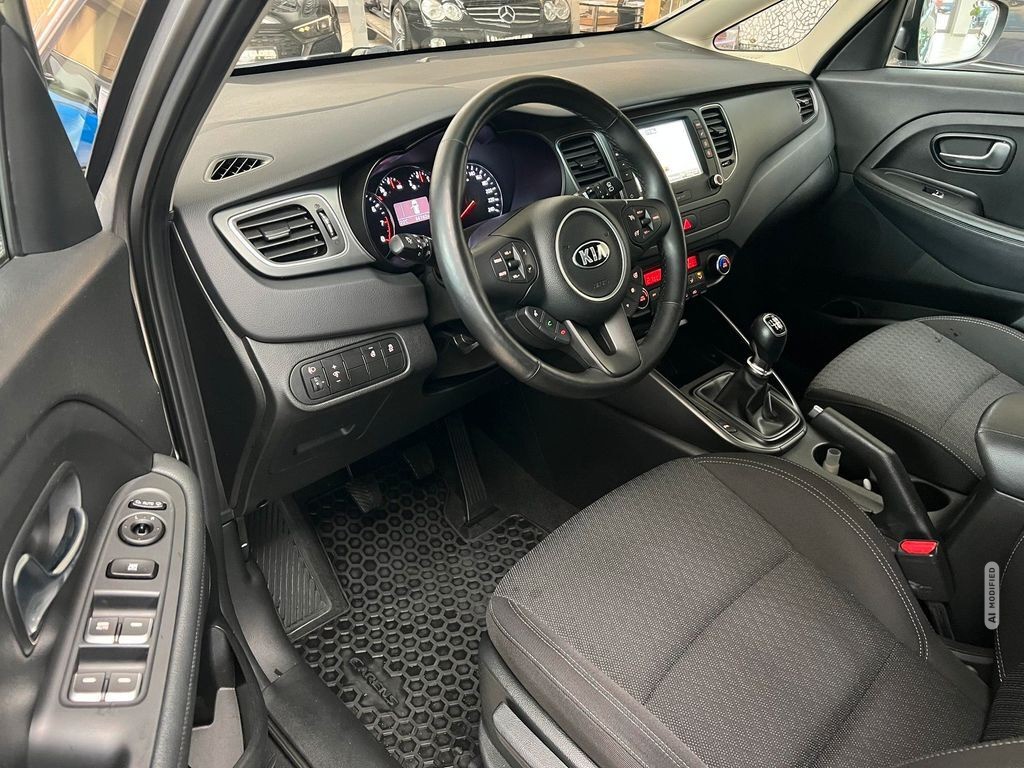 Kia Carens 1.6GDI DreamTeamEdition*SHZ*LRH*TPM*PDC*BTH*
