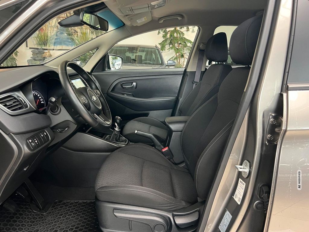 Kia Carens 1.6GDI DreamTeamEdition*SHZ*LRH*TPM*PDC*BTH*