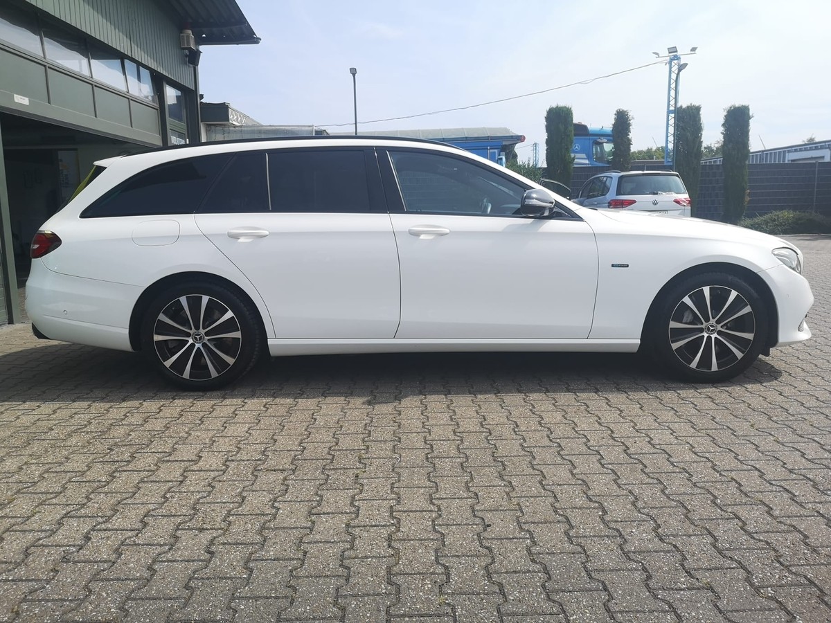 Mercedes-Benz E 300 T de Avantgarde Burmester LED Pano.360° Kamera