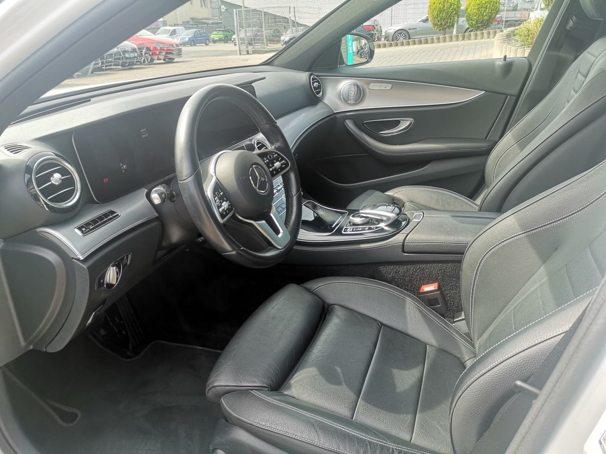 Mercedes-Benz E 300 T de Avantgarde Burmester LED Pano.360° Kamera