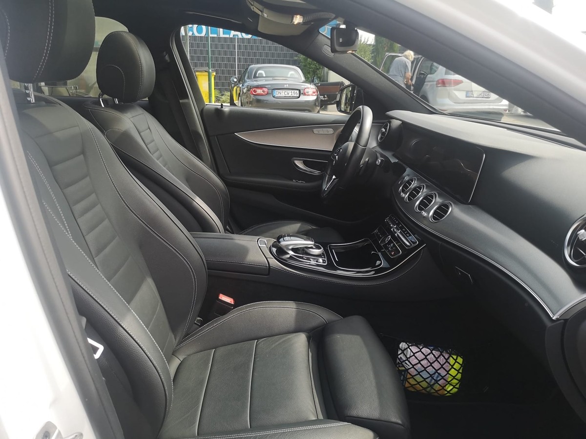 Mercedes-Benz E 300 T de Avantgarde Burmester LED Pano.360° Kamera