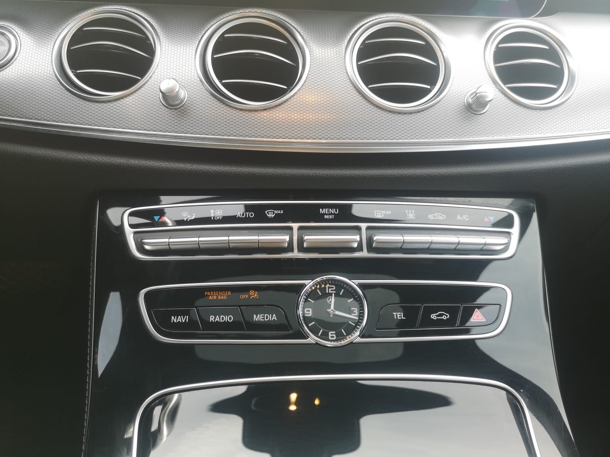Mercedes-Benz E 300 T de Avantgarde Burmester LED Pano.360° Kamera