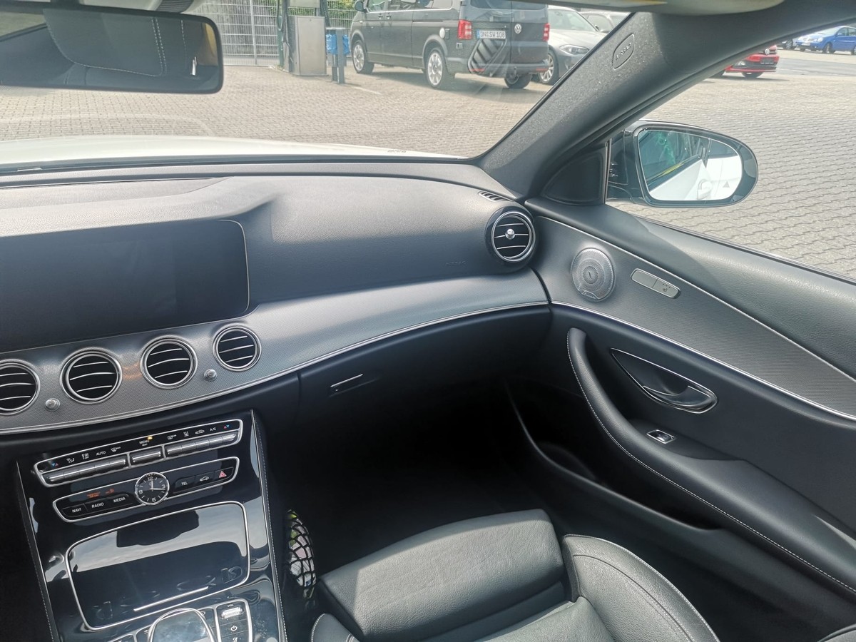 Mercedes-Benz E 300 T de Avantgarde Burmester LED Pano.360° Kamera