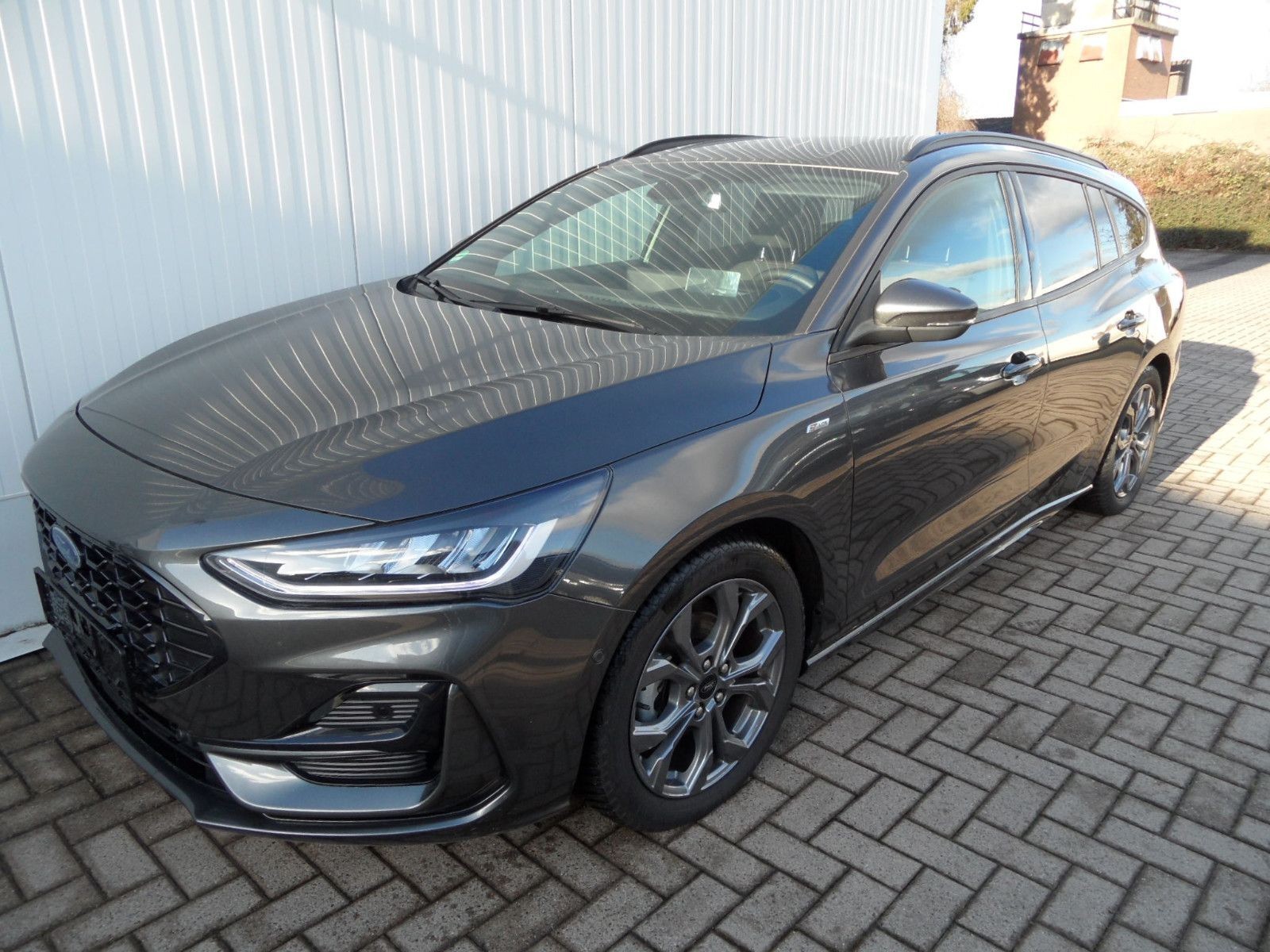 Ford Focus Turnier ST-Line X+Sitzhzg+Kamera+AHK+AT