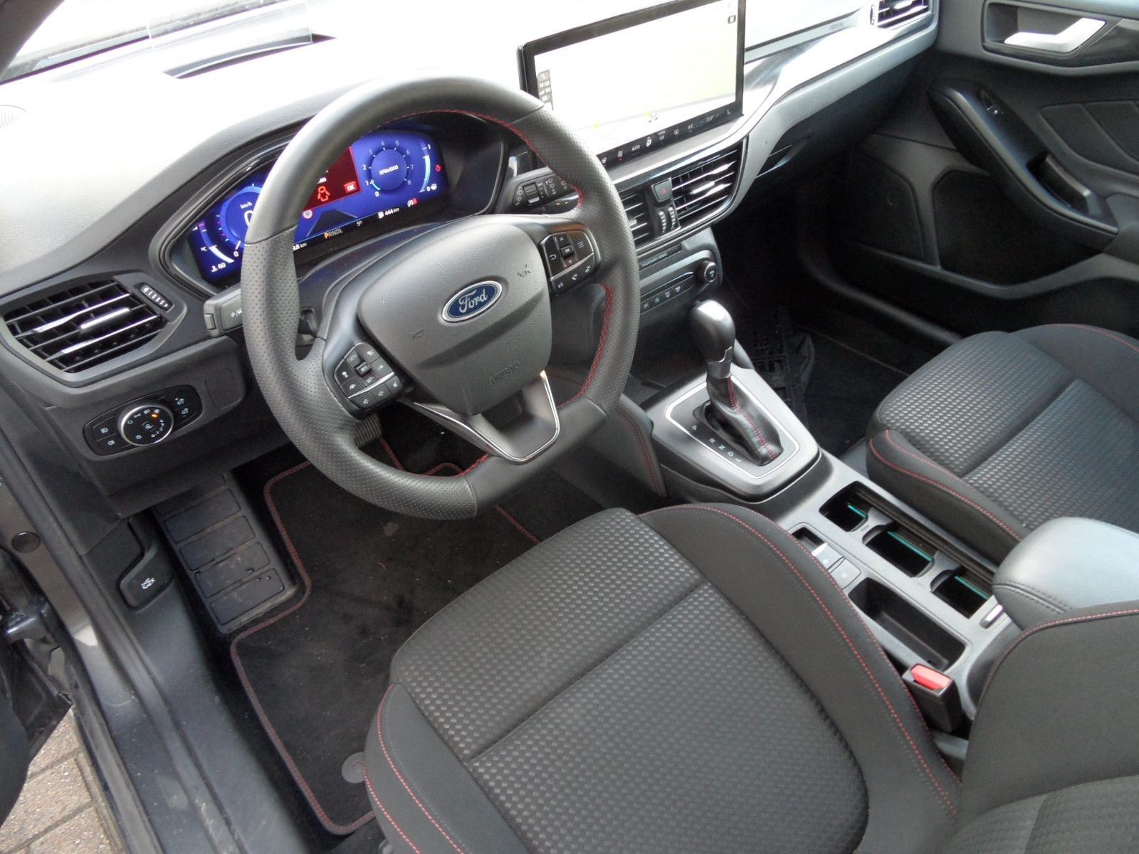Ford Focus Turnier ST-Line X+Sitzhzg+Kamera+AHK+AT