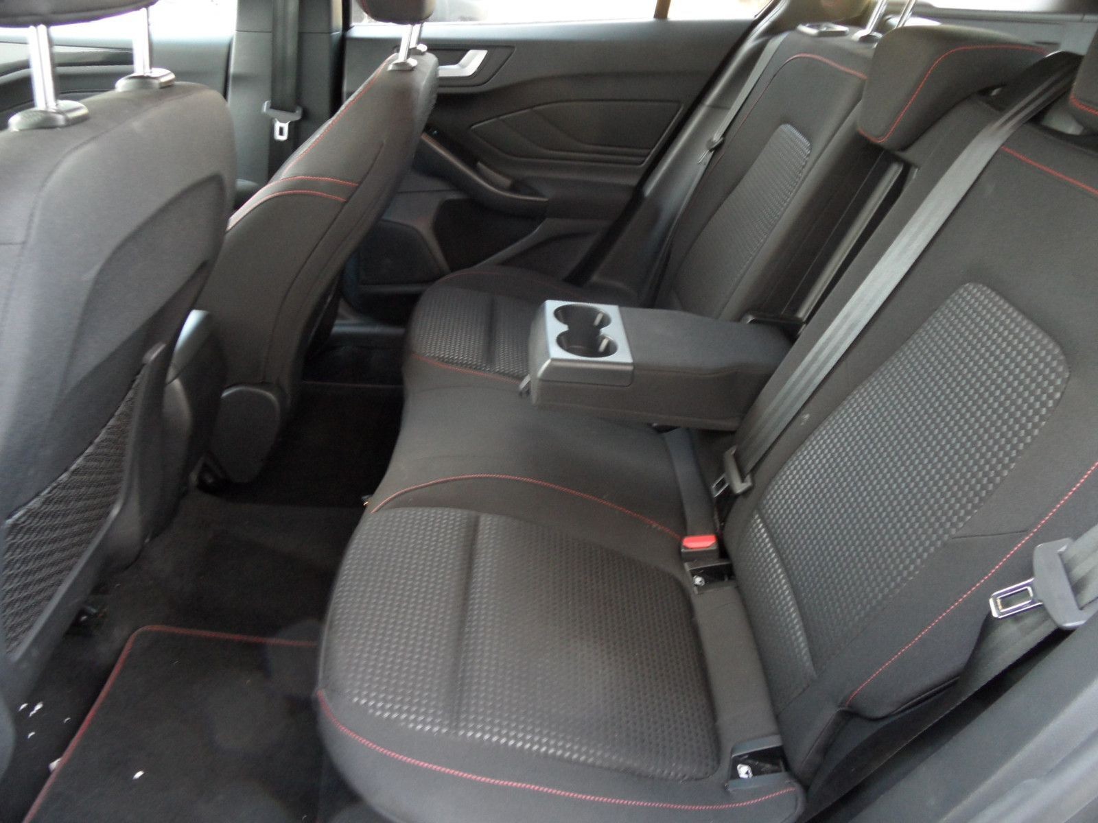 Ford Focus Turnier ST-Line X+Sitzhzg+Kamera+AHK+AT