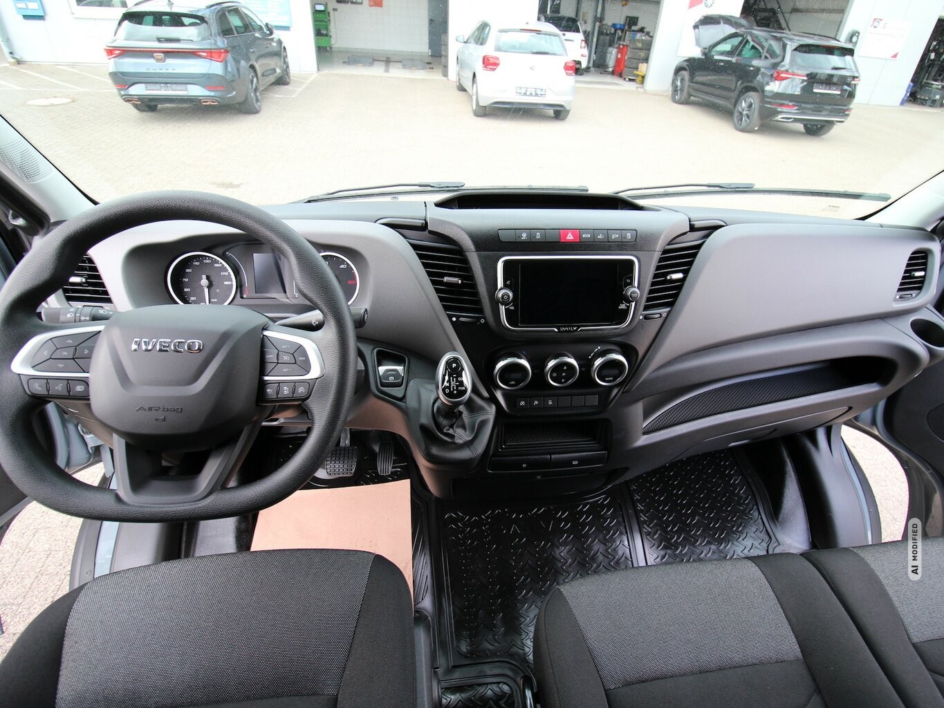Iveco Daily 35 S 16 Hi-Matic 2.3 NAVI+LED+KAMERA+270°TÜREN+ACC...