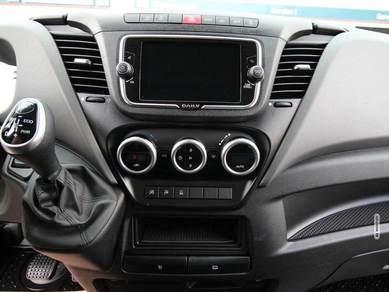 Iveco Daily 35 S 16 Hi-Matic 2.3 NAVI+LED+KAMERA+270°TÜREN+ACC...