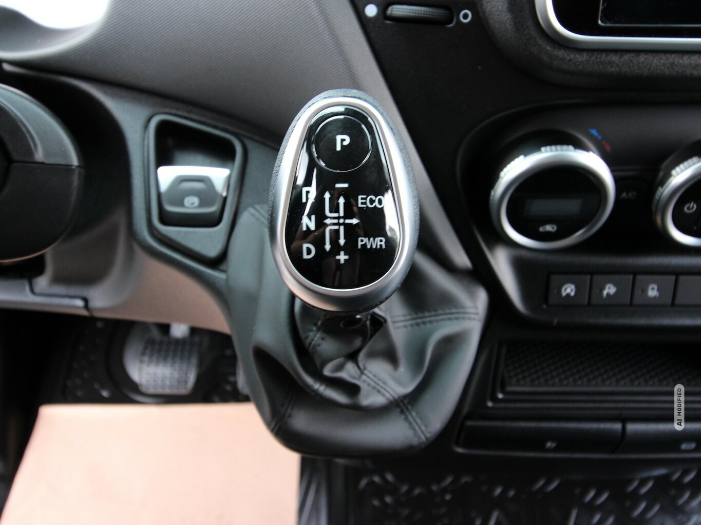 Iveco Daily 35 S 16 Hi-Matic 2.3 NAVI+LED+KAMERA+270°TÜREN+ACC...