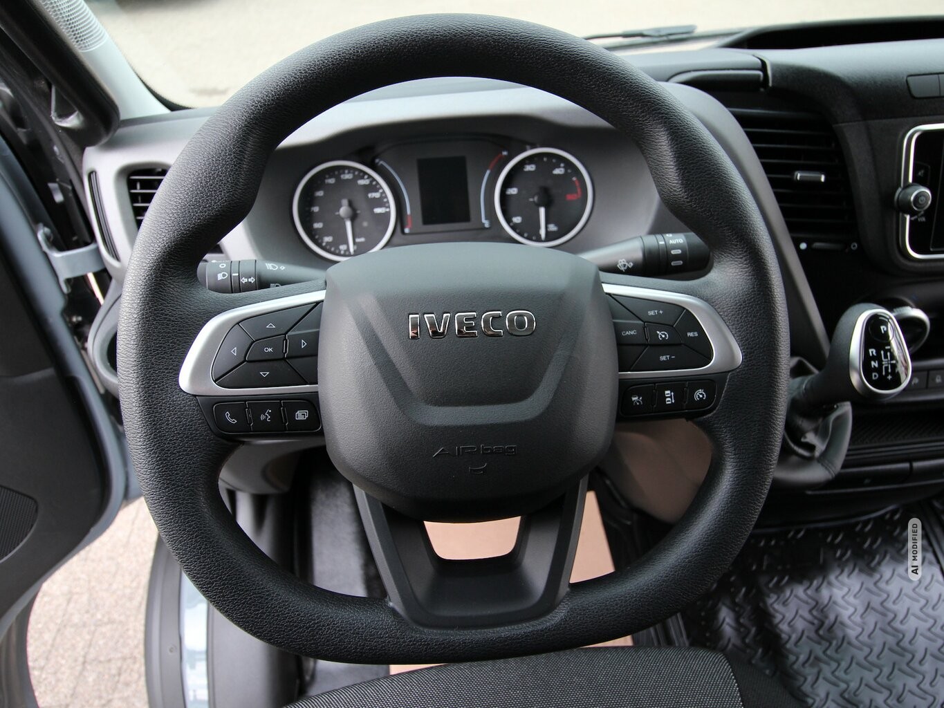 Iveco Daily 35 S 16 Hi-Matic 2.3 NAVI+LED+KAMERA+270°TÜREN+ACC...