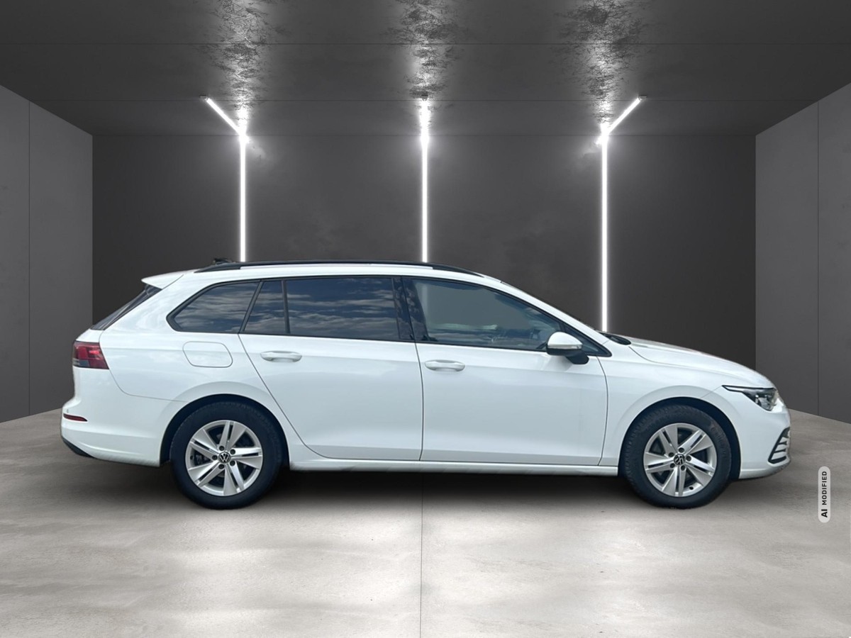 Volkswagen Golf VIII 2.0 TDI Life *LED*SHZ*LRH*NAVI*KLIMA