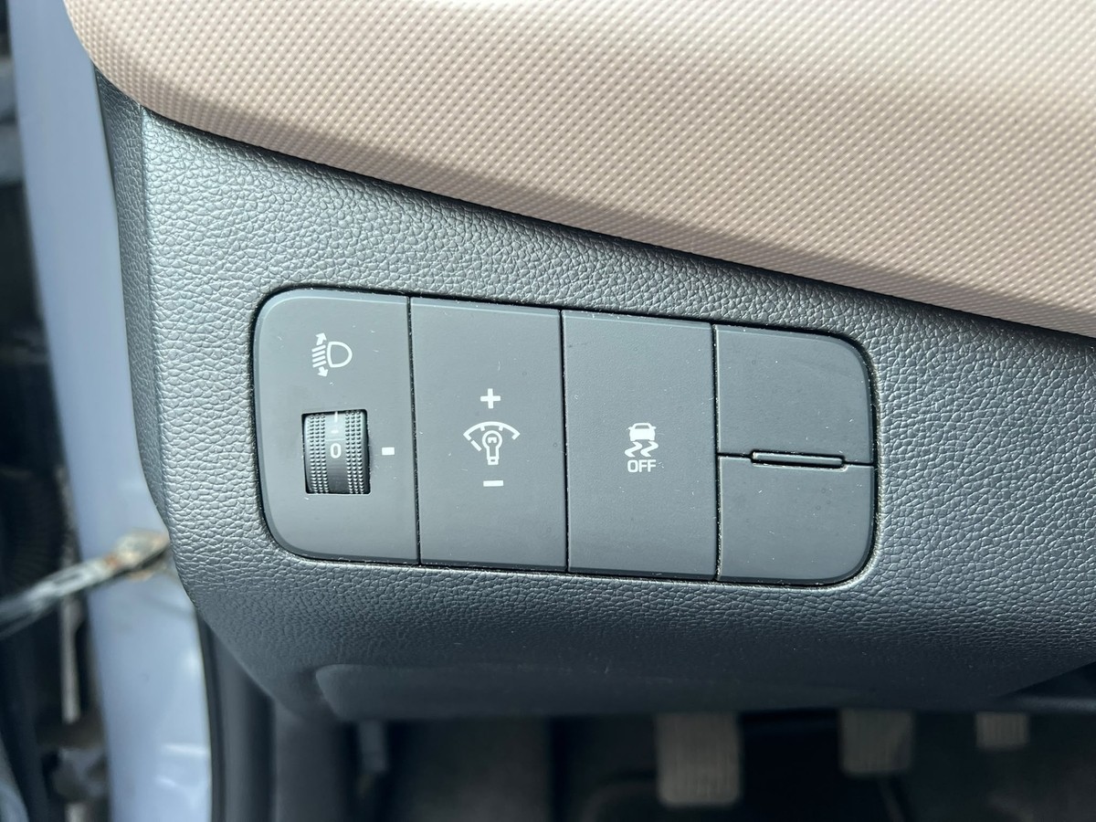 Hyundai i10 1.0 - Klimaanlage - AUX - USB 