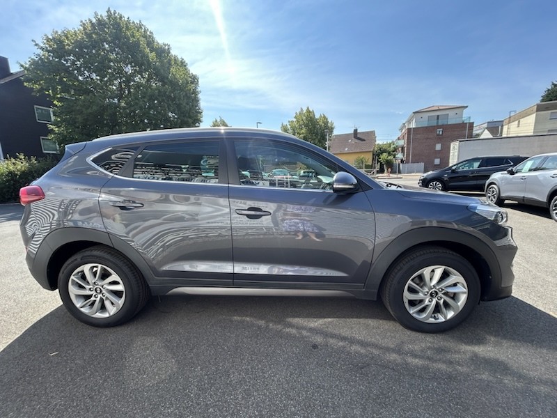 Hyundai Tucson 1.6 GDI STYLE KLIMA*SHZG*NAVI*BTH*ALU*PDC*R-CAM
