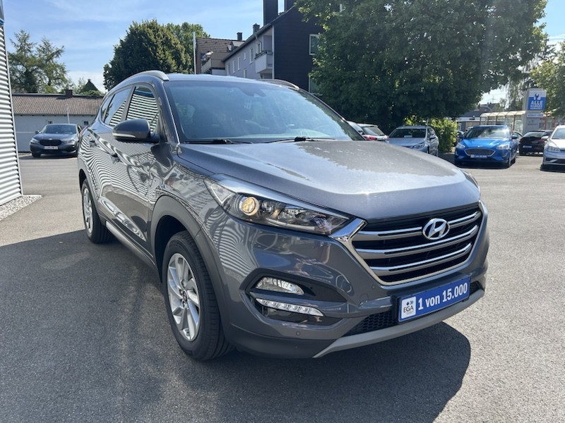 Hyundai Tucson 1.6 GDI STYLE KLIMA*SHZG*NAVI*BTH*ALU*PDC*R-CAM