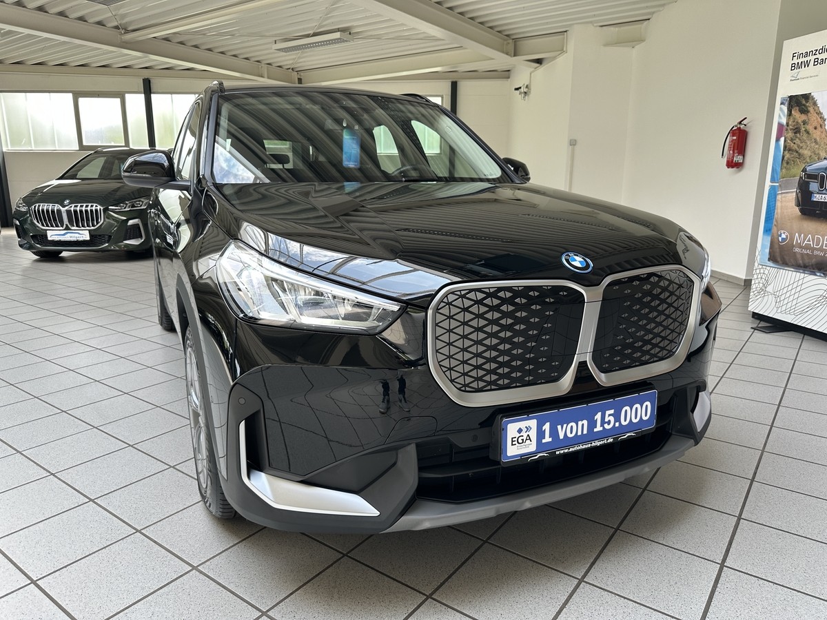 BMW iX1eDrive20 LED Sitzhz. Kamera PDC Navi. CarPlay 1.Hd