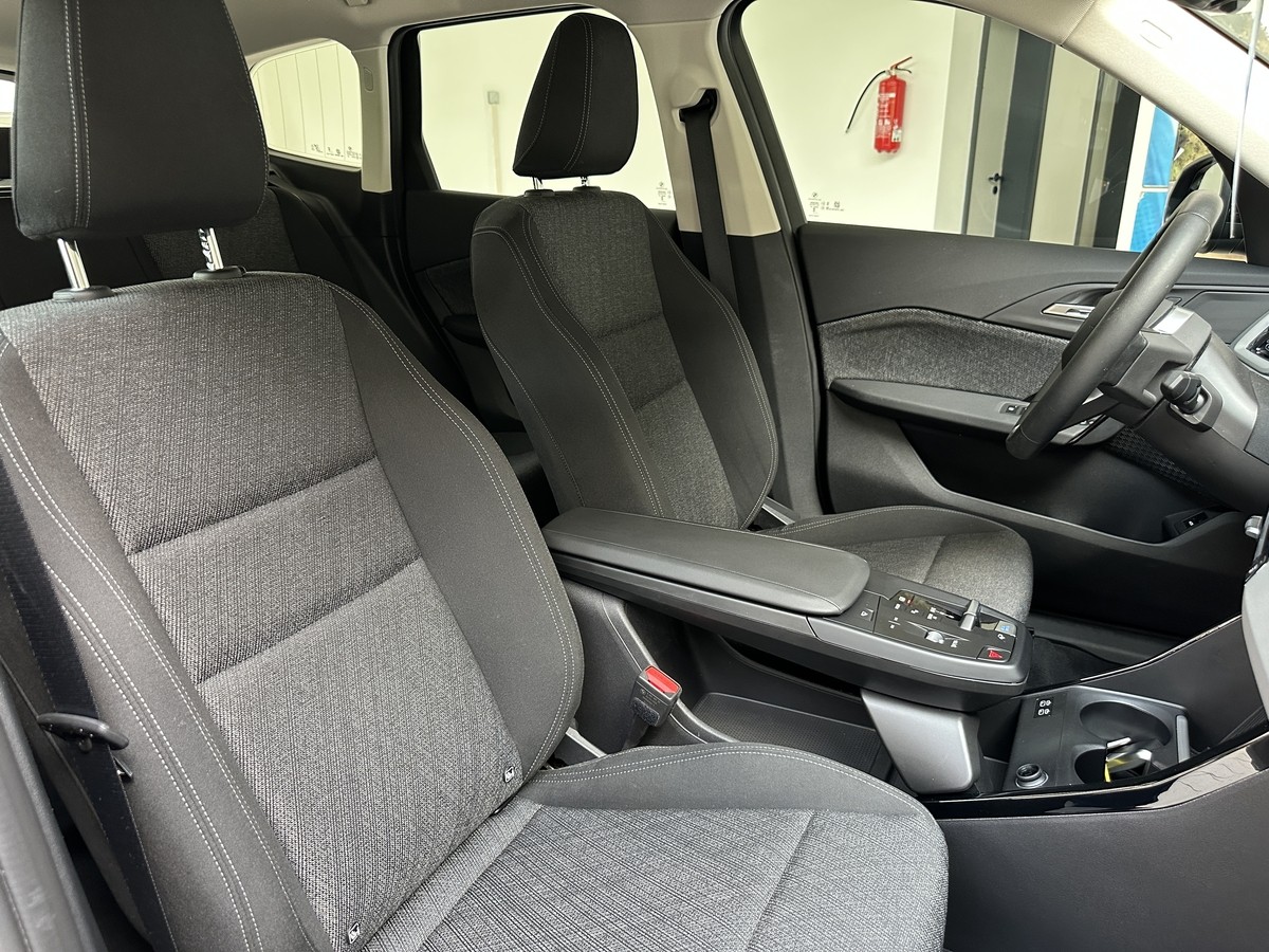 BMW iX1eDrive20 LED Sitzhz. Kamera PDC Navi. CarPlay 1.Hd