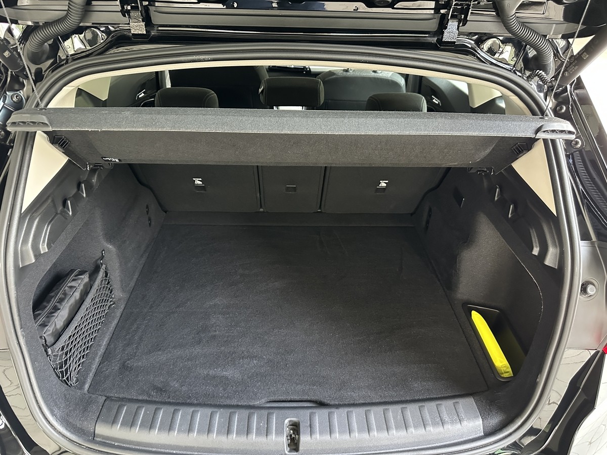 BMW iX1eDrive20 LED Sitzhz. Kamera PDC Navi. CarPlay 1.Hd