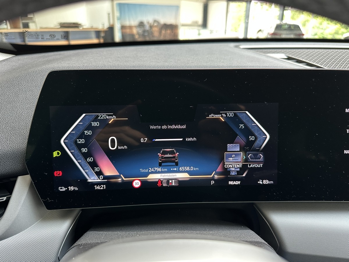 BMW iX1eDrive20 LED Sitzhz. Kamera PDC Navi. CarPlay 1.Hd