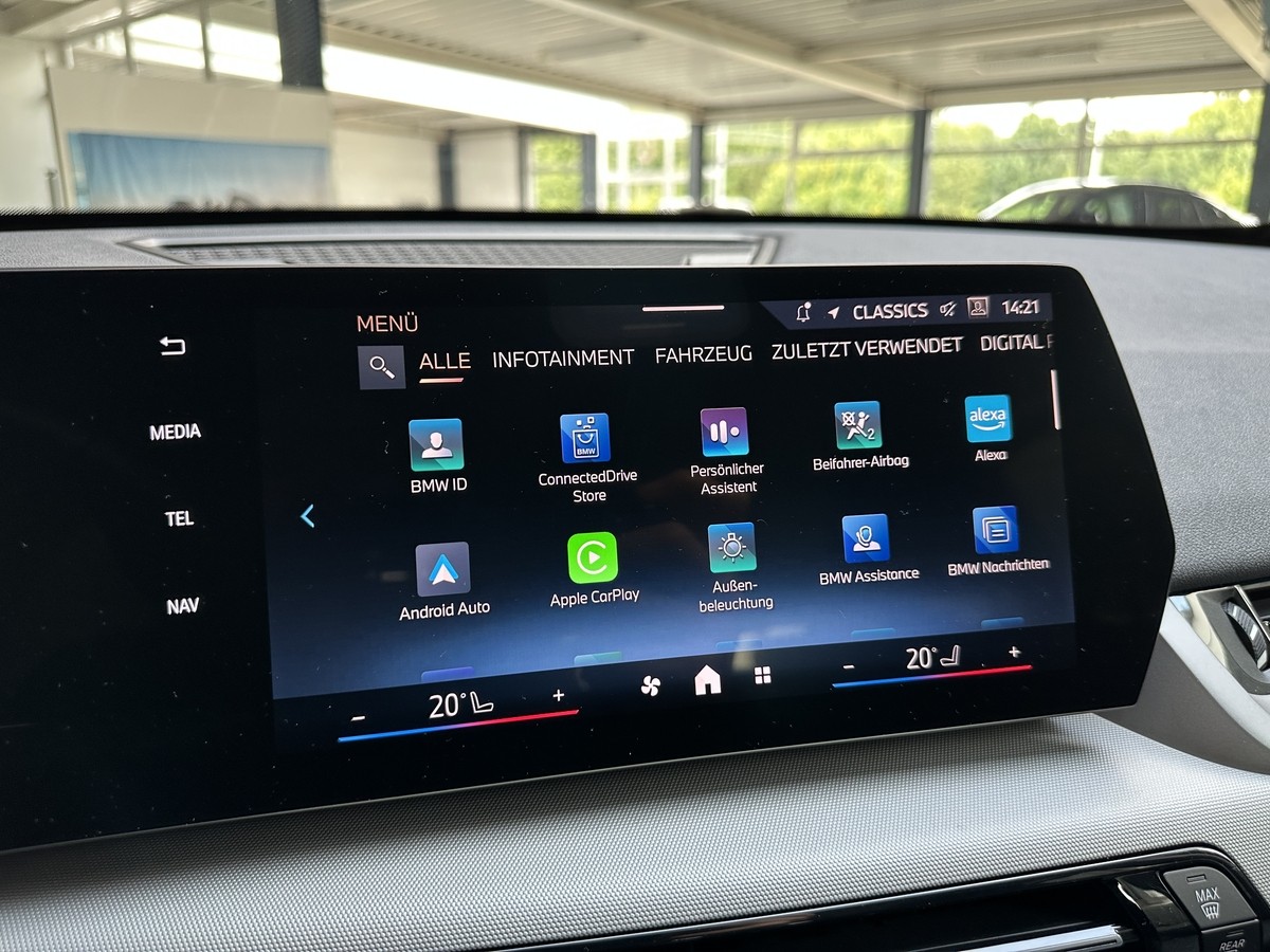BMW iX1eDrive20 LED Sitzhz. Kamera PDC Navi. CarPlay 1.Hd
