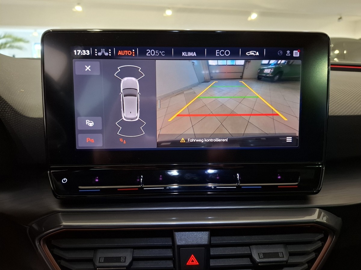 Cupra Leon 1.4 TSI e-Hybrid Kamera LED DCC