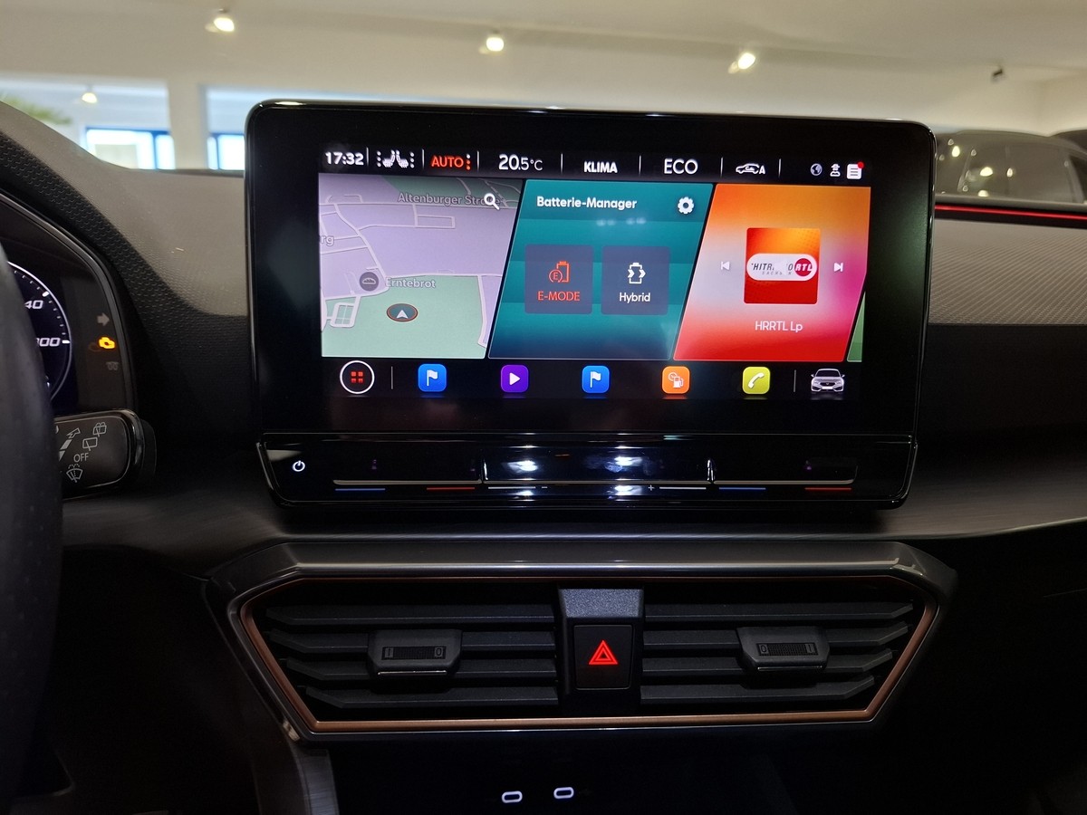 Cupra Leon 1.4 TSI e-Hybrid Kamera LED DCC