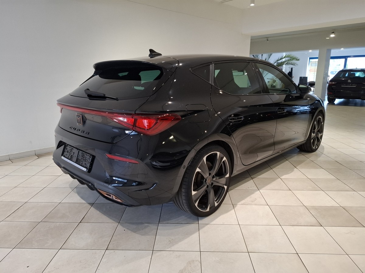 Cupra Leon 1.4 TSI e-Hybrid Kamera LED DCC