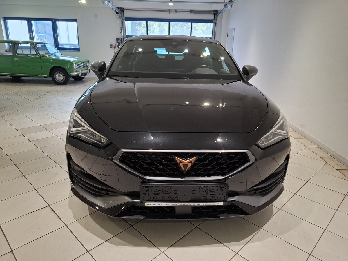 Cupra Leon 1.4 TSI e-Hybrid Kamera LED DCC