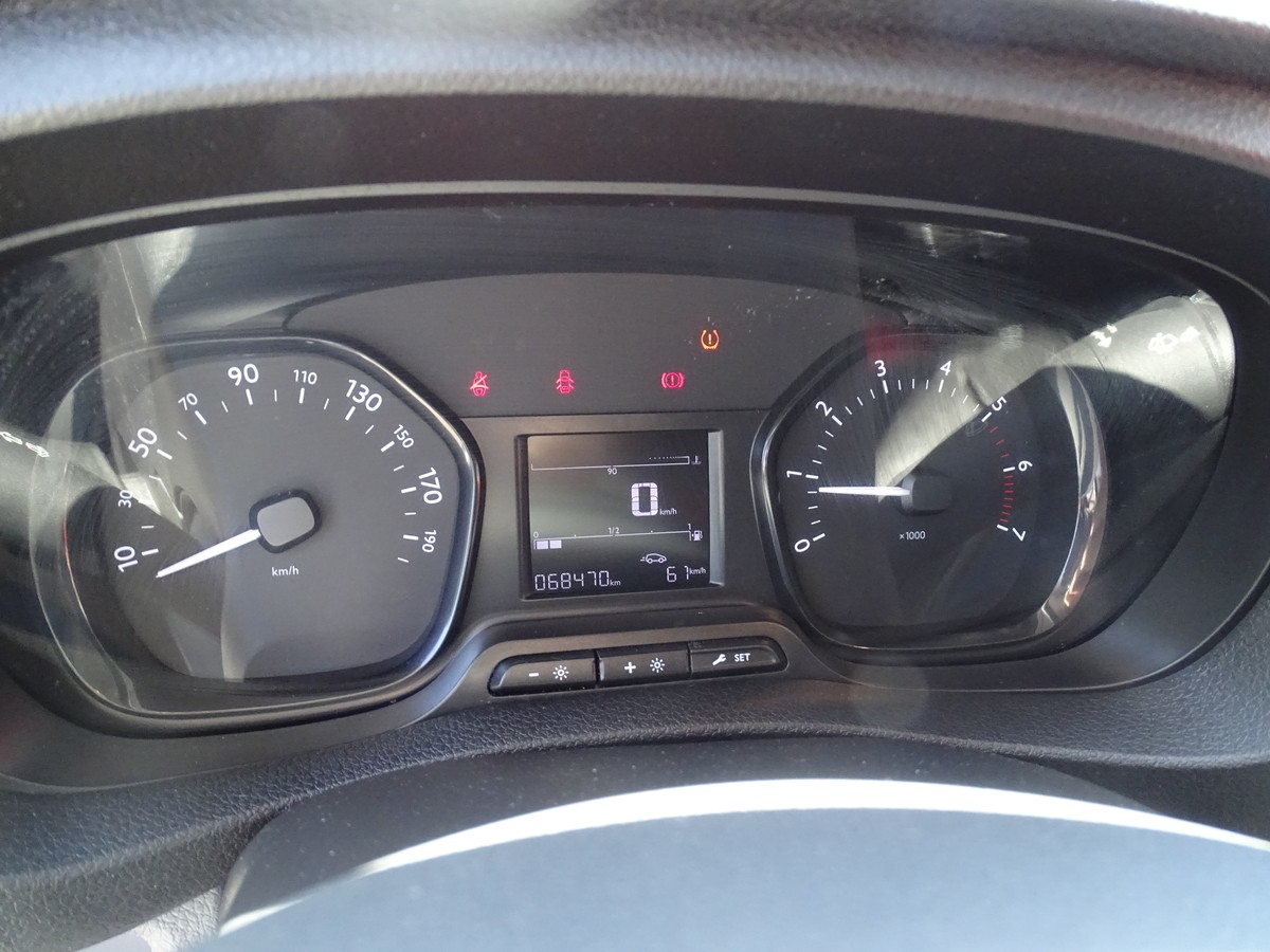 Citroën Jumpy 2.0 BlueHDi 145 L3H1 XL Control Klima PDC
