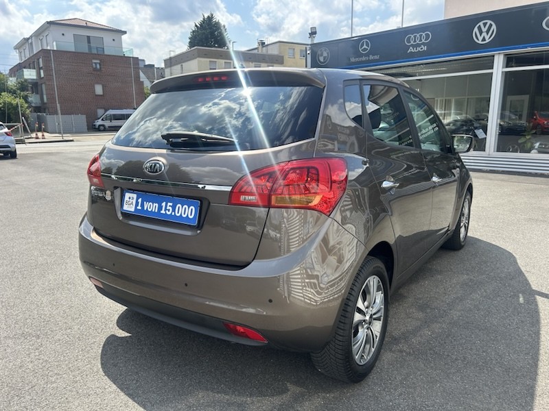 Kia Venga 1.6 CVVT DREAM TEAM AUTOM*KLIMA*SHZG*NAVI*ALU*R-CAM